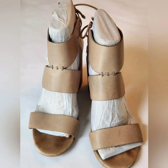 || REBECCA MINKOFF || block heeled sandals - Picture 5 of 11